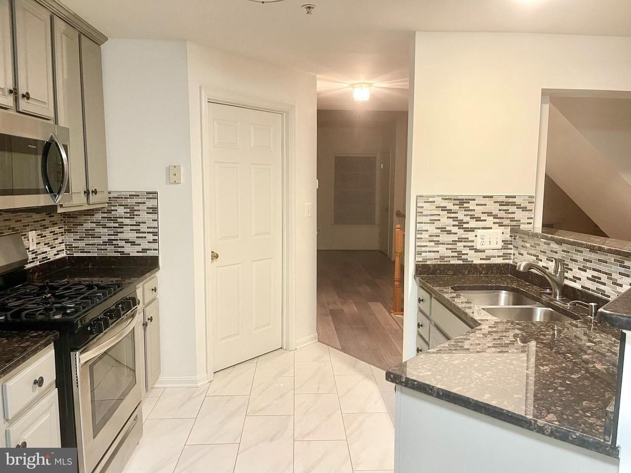 11854 Breton Ct Unit 17b #17B - Photo 3 of 22