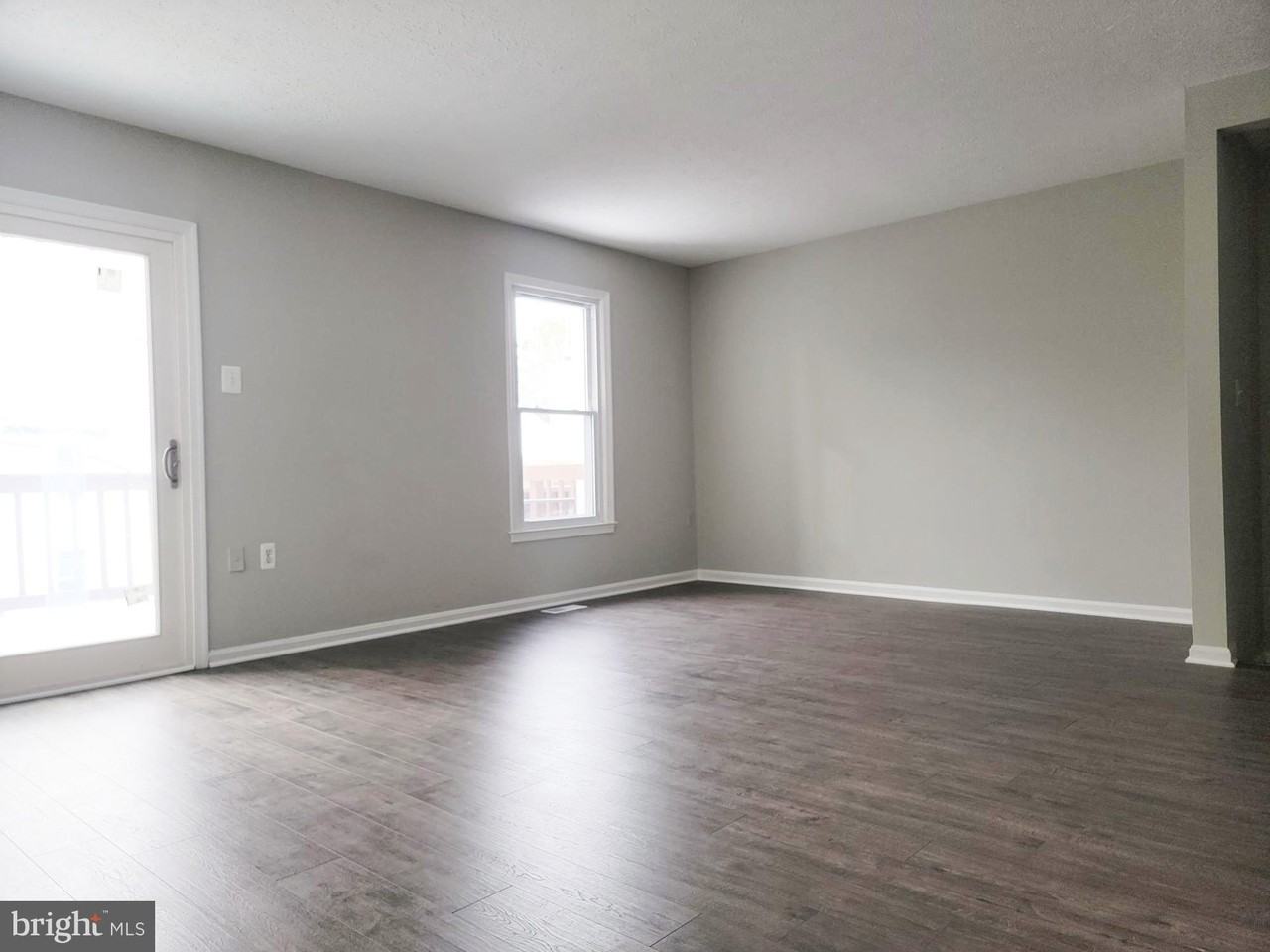 7370 Stream Way - Photo 5 of 24