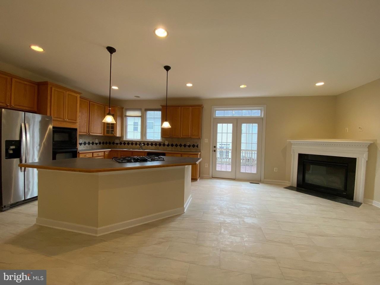 8829 Blue Royale Ln - Photo 7 of 31