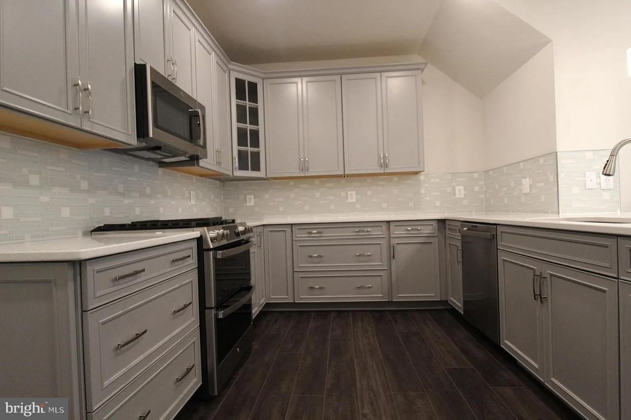 43477 STONEWOOD Terrace - Photo 4 of 12