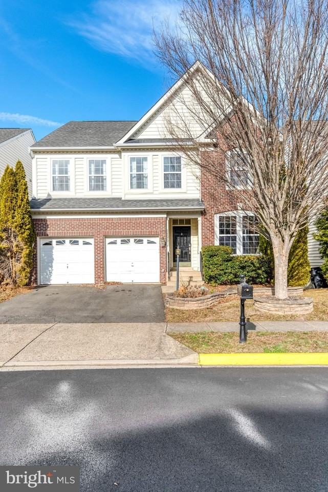 14570 Collingham Pl - Photo 5 of 50