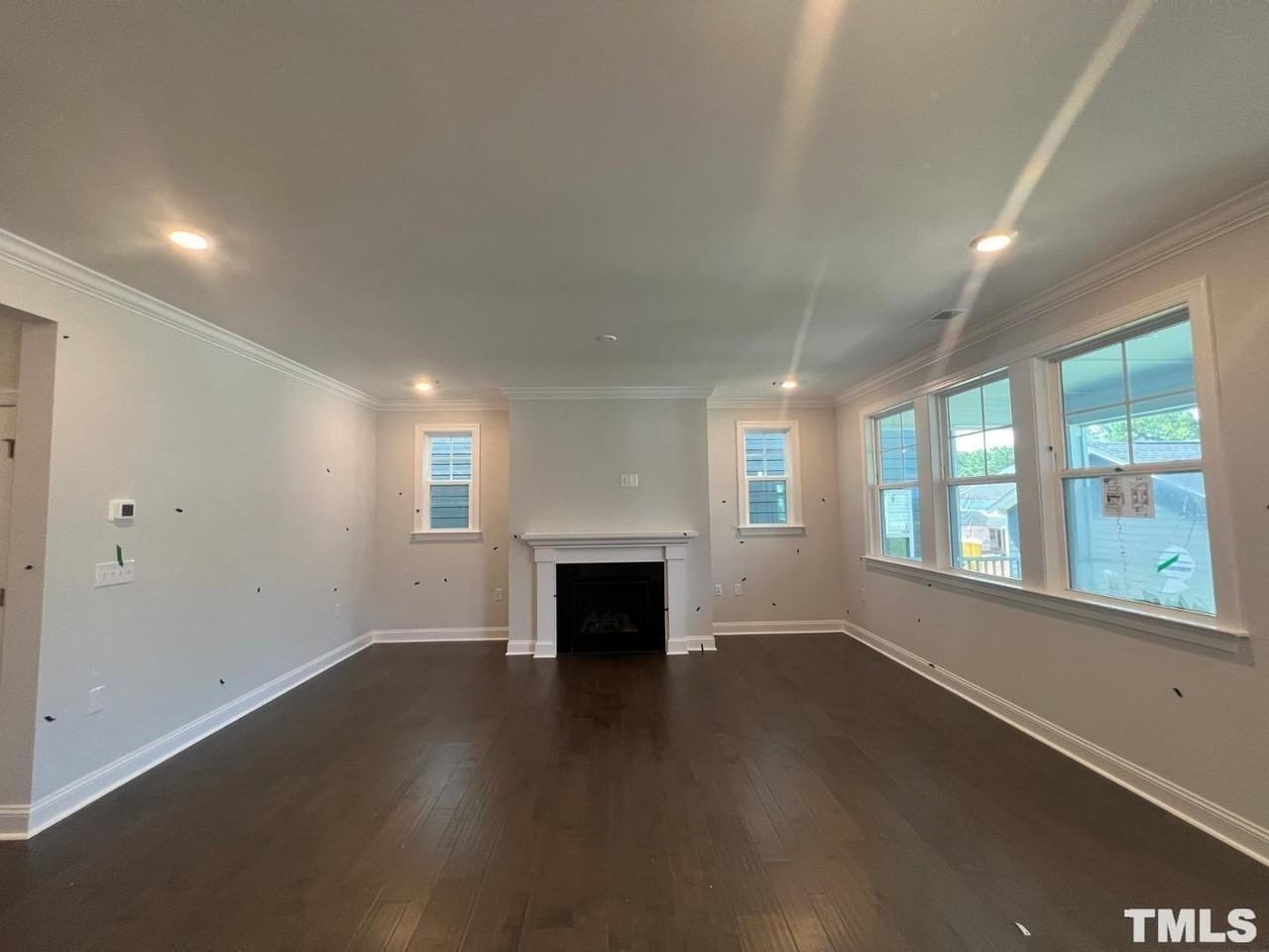 365 Natsam Woods Way - Photo 6 of 32