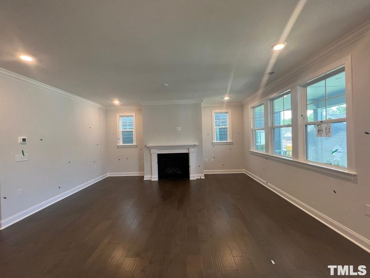 365 Natsam Woods Way - Photo 7 of 32