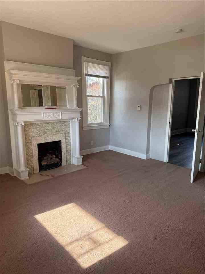 1615 Beech St - Photo 2 of 14