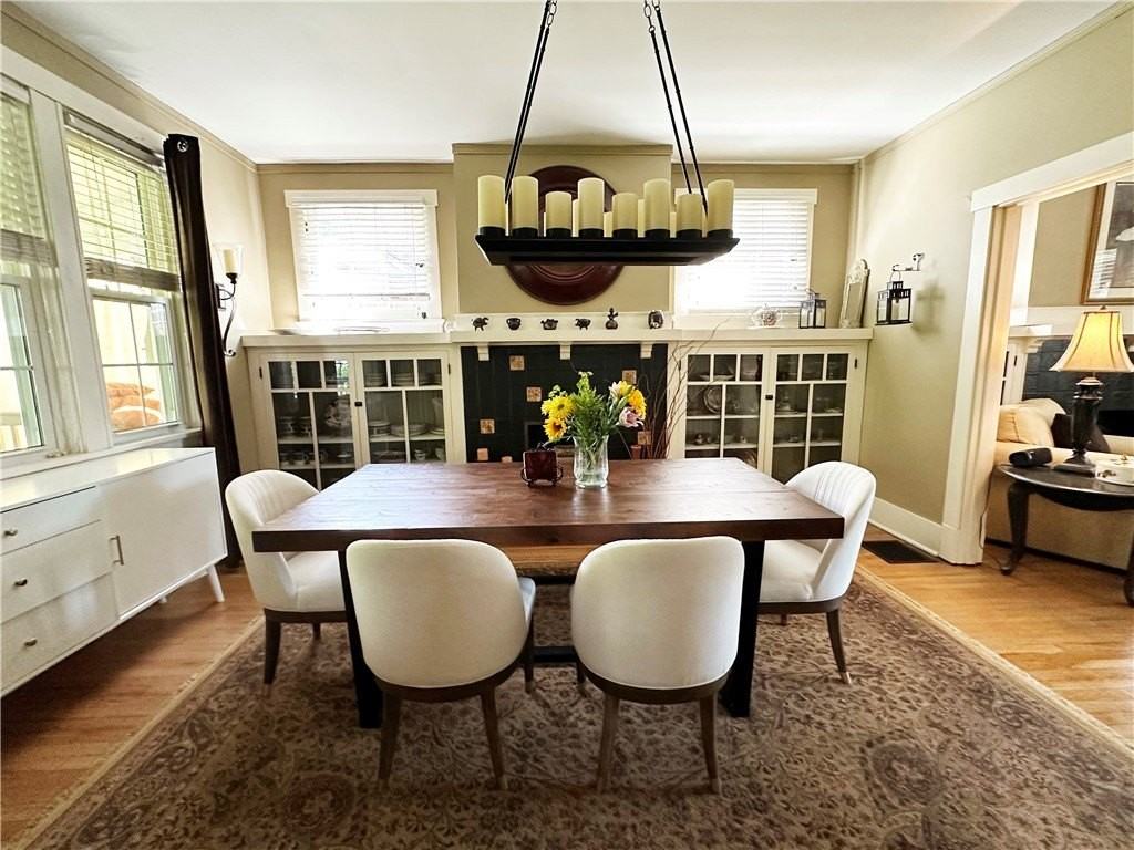 1210 Pemberton St - Photo 6 of 18