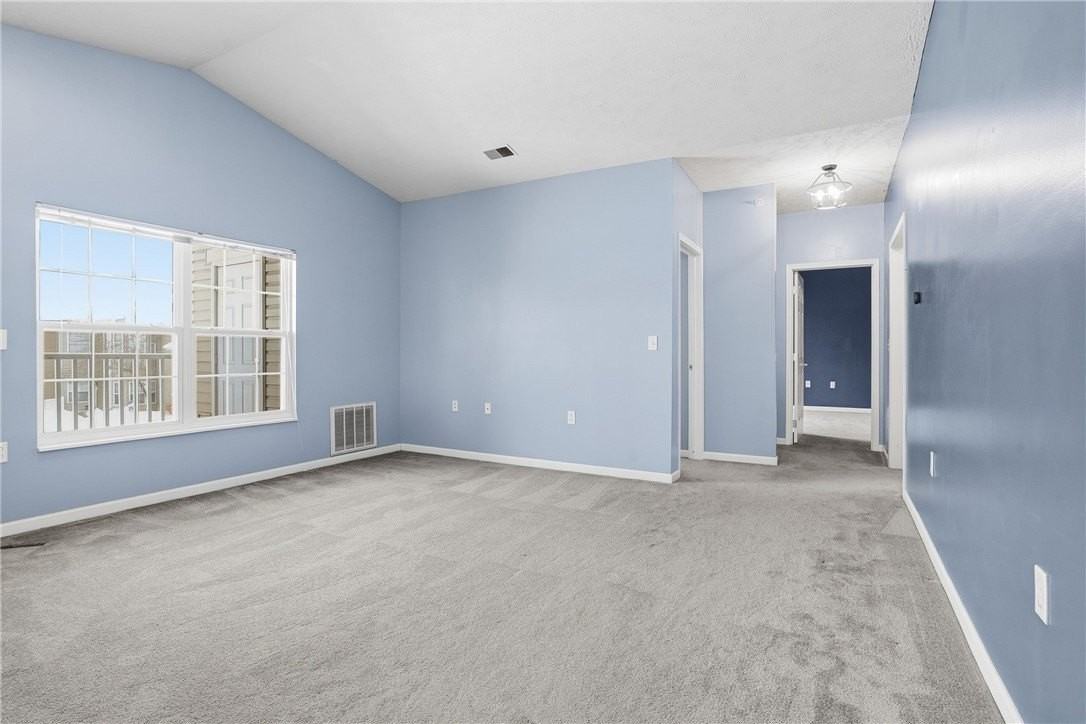 217 Stockton Rdg - Photo 5 of 40