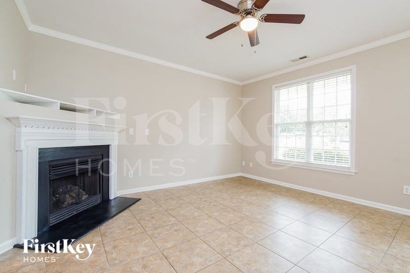 201 Marino Pl - Photo 4 of 15