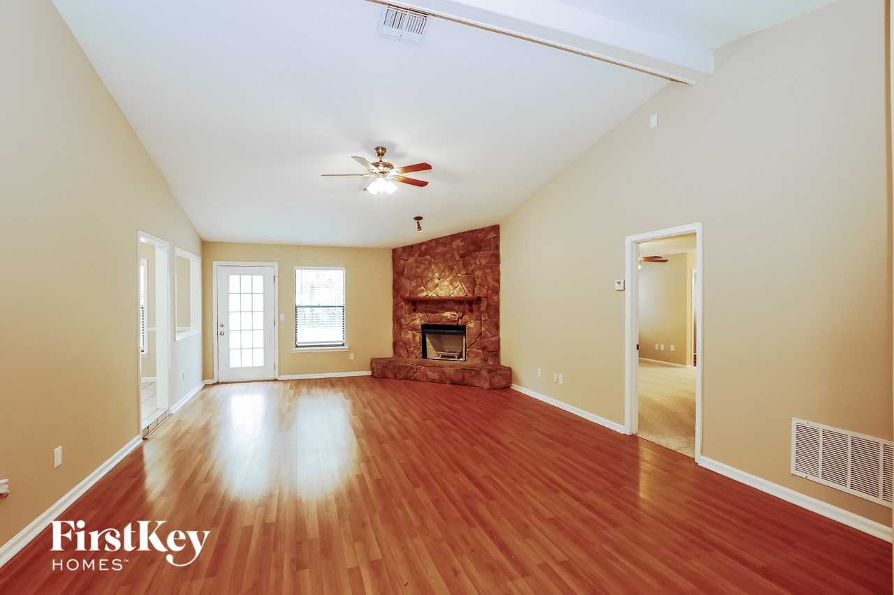 12439 Autumnbrook Trl E - Photo 3 of 15