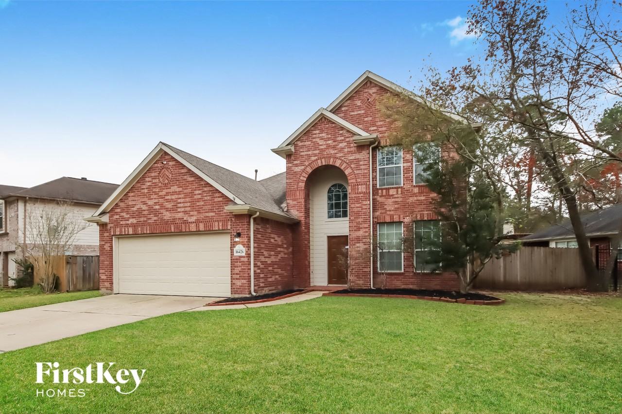 16426 Rudder Dr - Photo 2 of 15