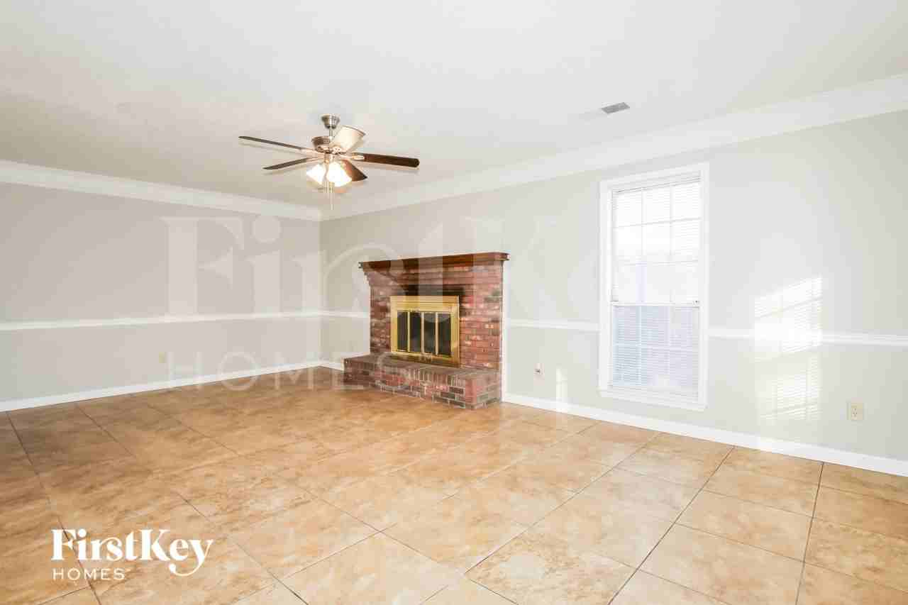 7128 Snyder Rd - Photo 3 of 19