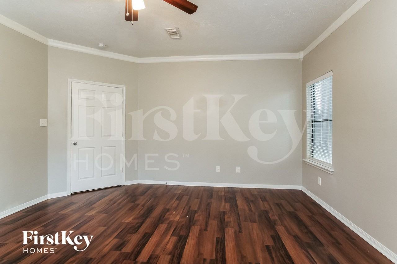 2922 Eagle Nest Ln - Photo 7 of 15