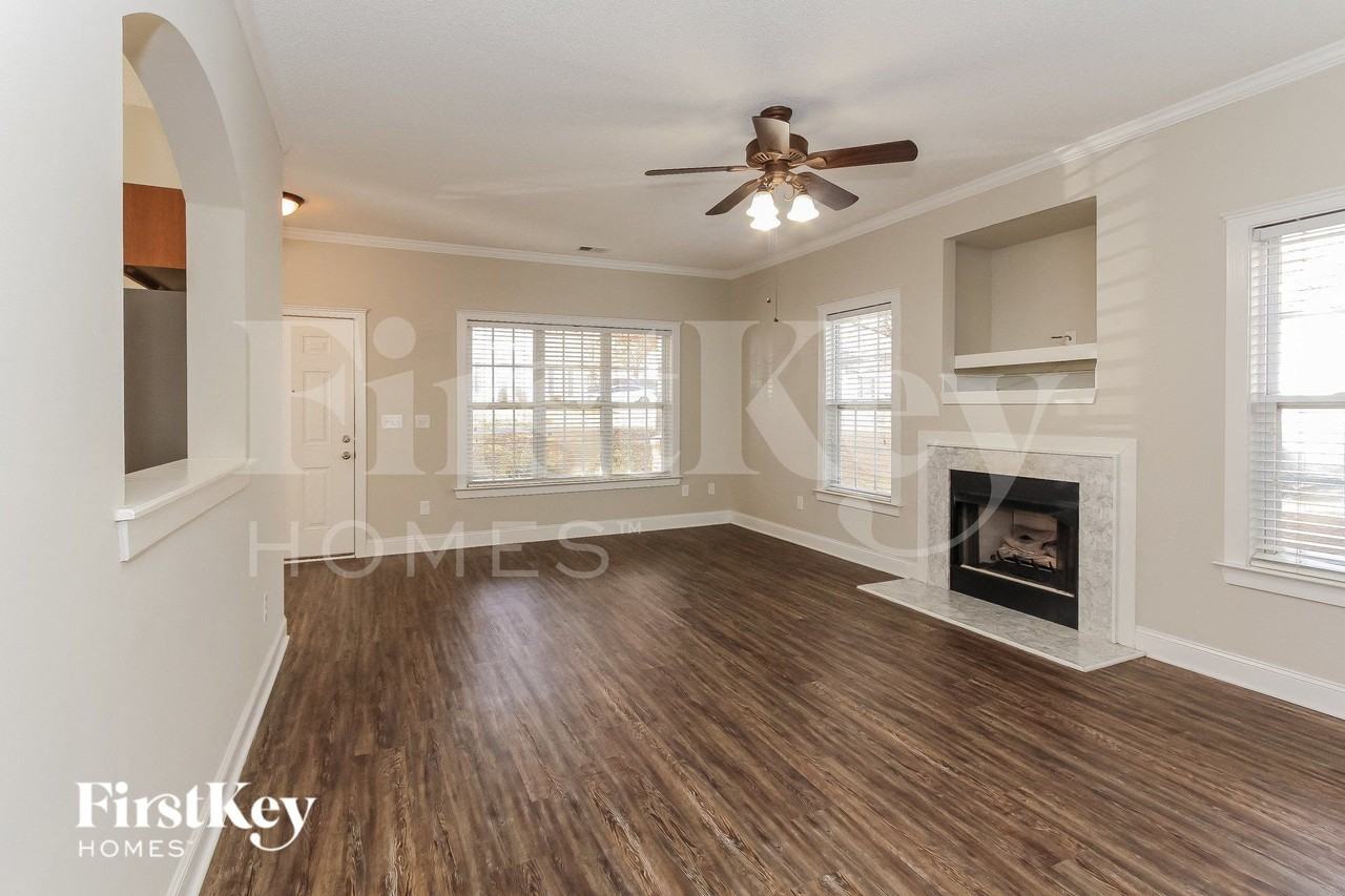 13432 Glencreek Ln - Photo 3 of 15