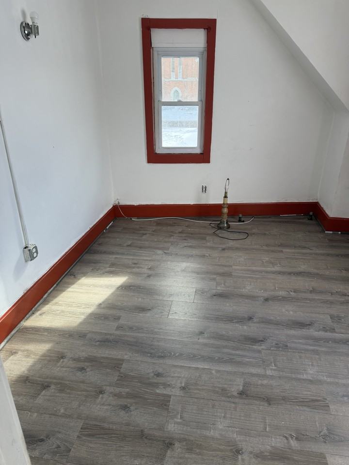 15 Koons Avenue #2 - Photo 3 of 8