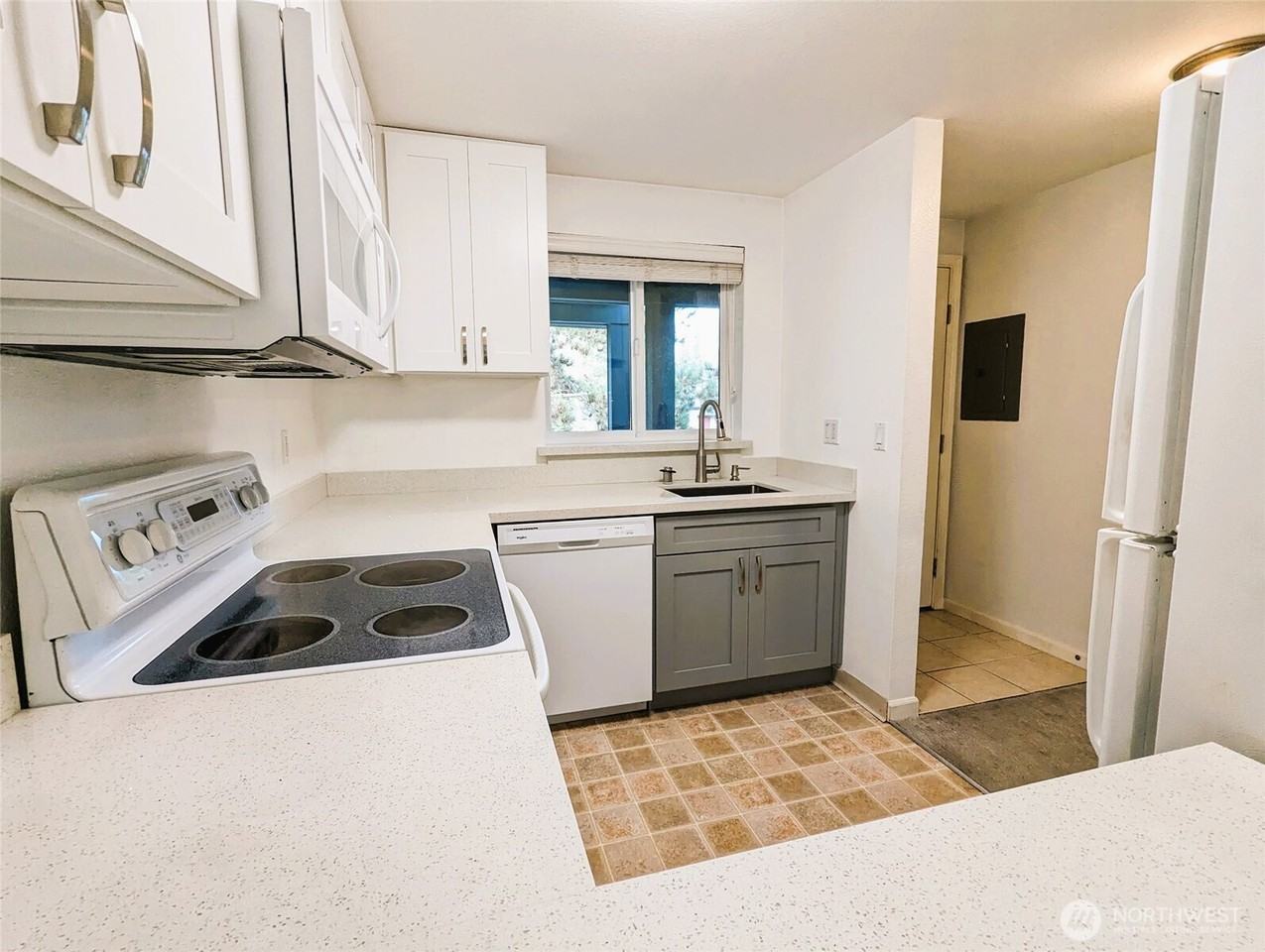 11107 Ne 125th Ln - Photo 6 of 17