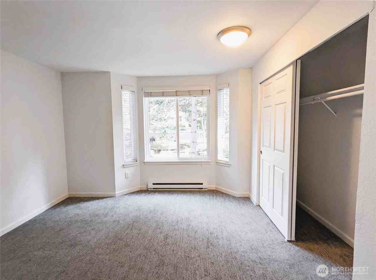 11107 Ne 125th Ln - Photo 7 of 17