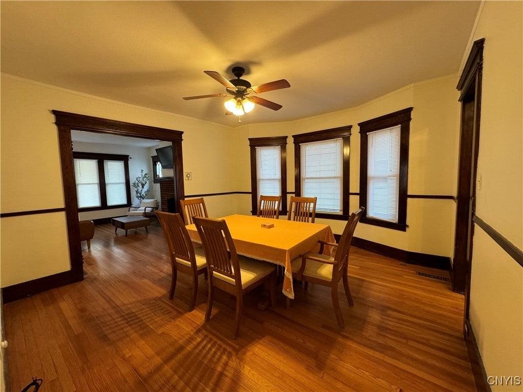 1036 Lancaster Ave - Photo 7 of 31