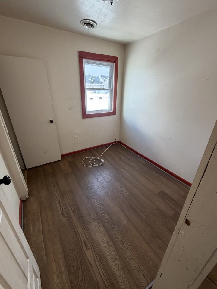 15 Koons Avenue #2 - Photo 7 of 8