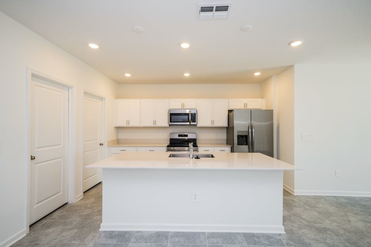 1792 Foreman Rd - Photo 5 of 16