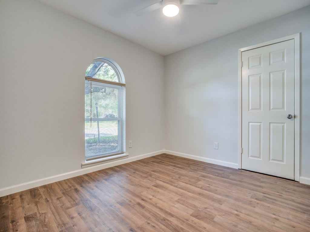 313 Ne Cindy Ln - Photo 7 of 14