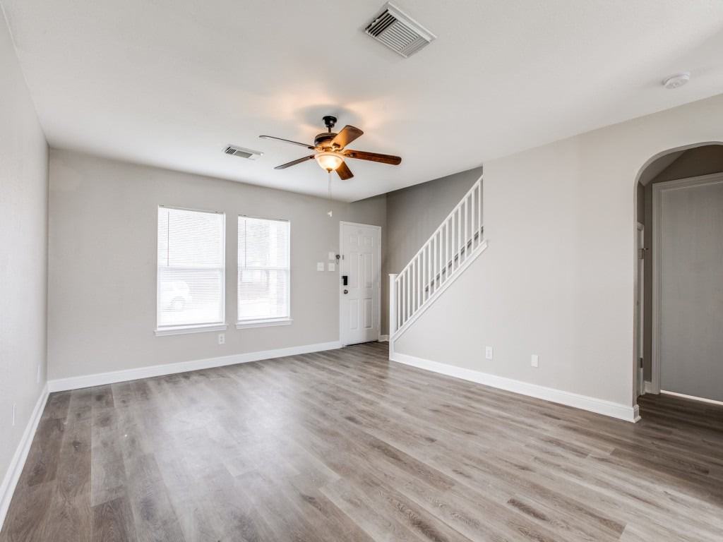 7838 Winterstone Dr - Photo 4 of 13