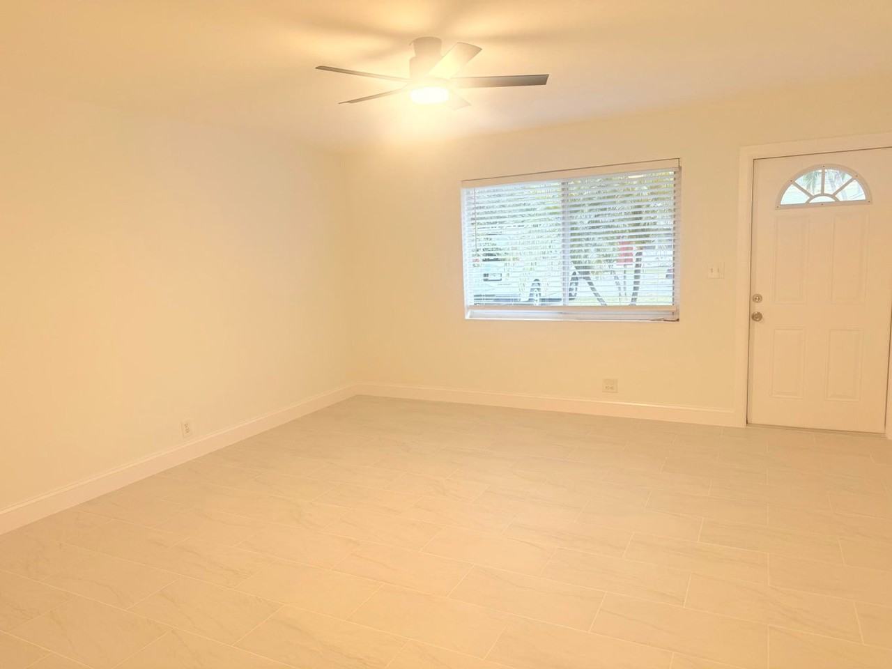 626 Prosperity Farms Rd #7 - Photo 2 of 3