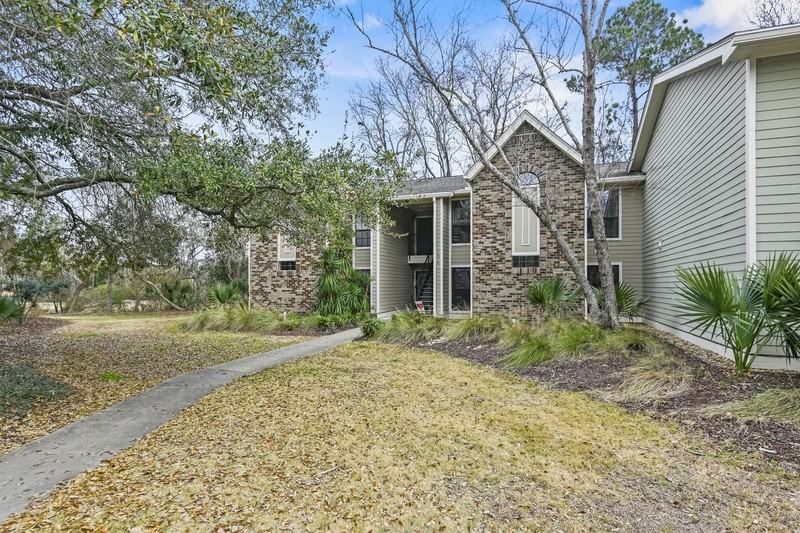 1878 Montclair Dr #B - Photo 2 of 24