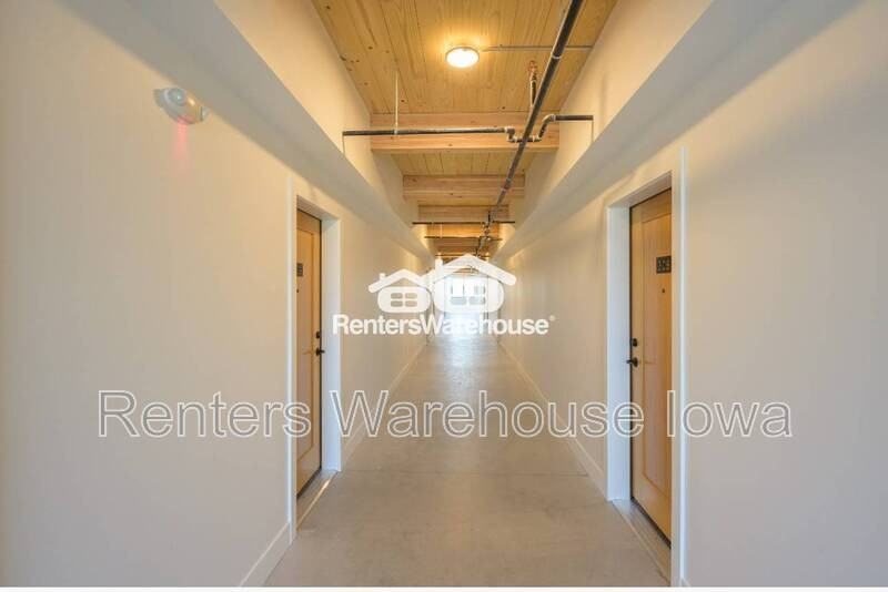 2701 Ingersoll Ave #204 - Photo 3 of 11