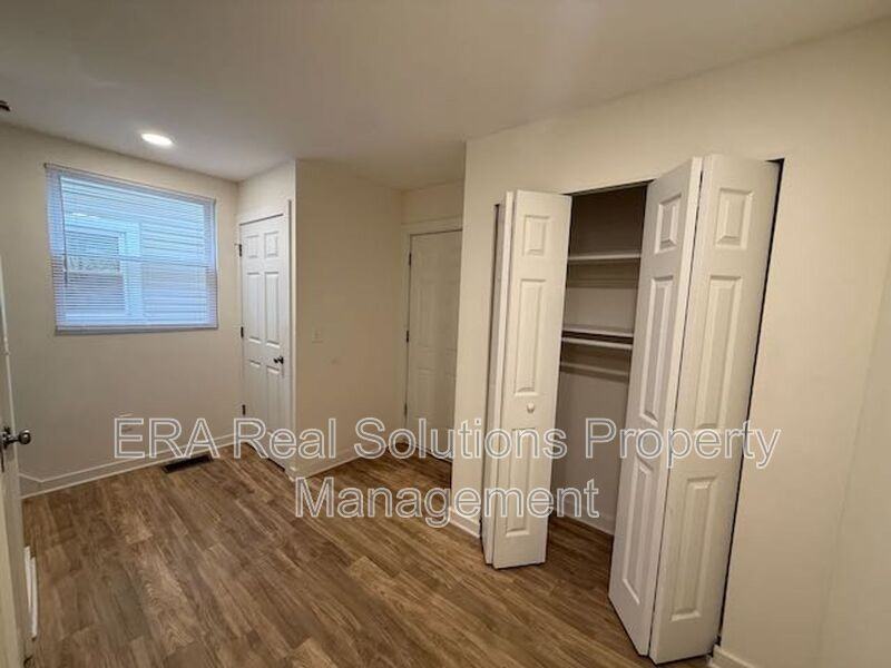 849 Heyl Ave - Photo 5 of 15