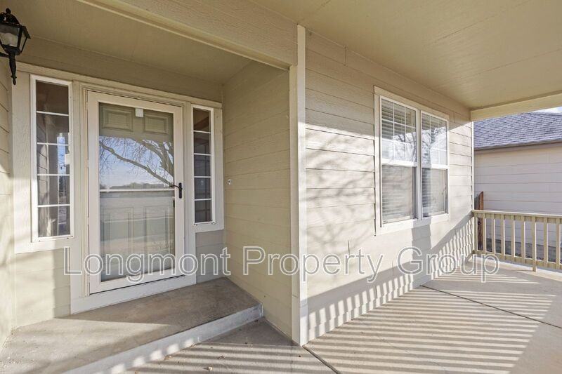 5727 Skyline Ave - Photo 3 of 26