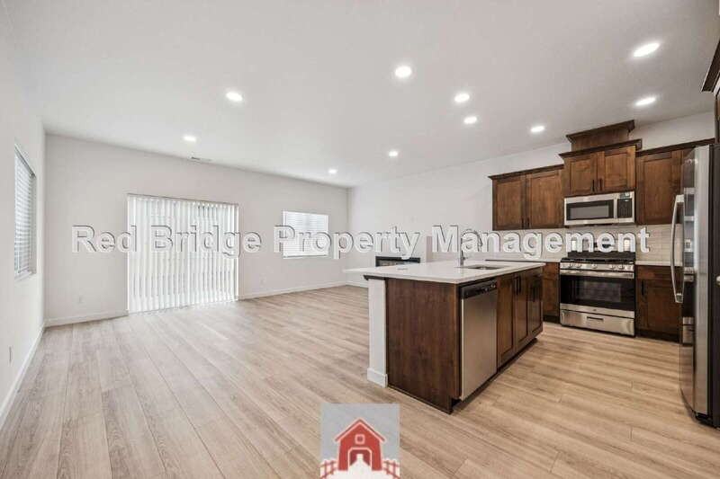 2795 S Heather St - Photo 7 of 42