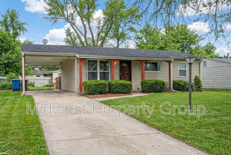 1527 Redman Blvd - Photo 2 of 29