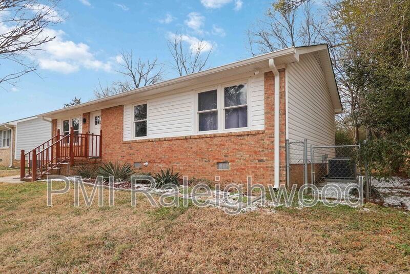 2204 Emerson Pl - Photo 2 of 31