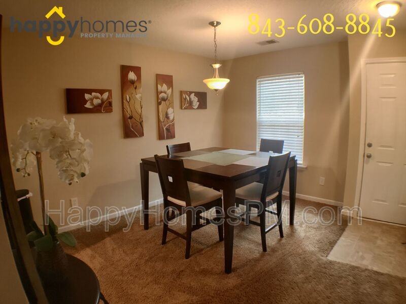 7852 Park Gate Dr - Photo 4 of 13