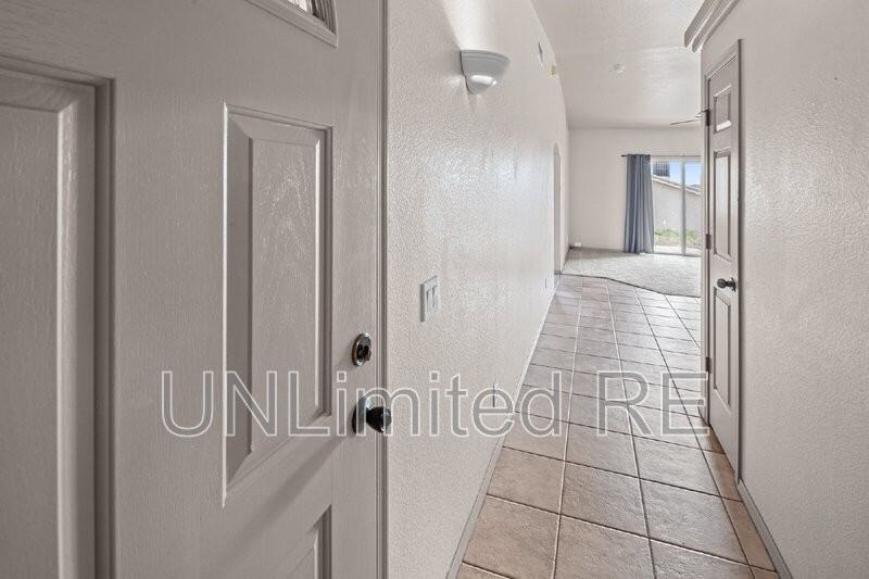 2470 Constellation Dr #102 - Photo 5 of 26