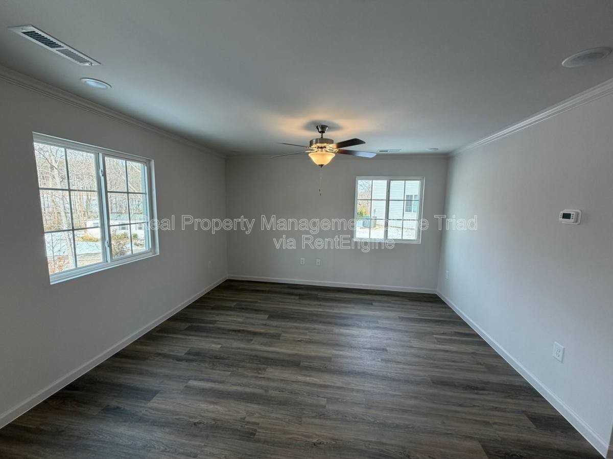 3503 Marksbury Dr - Photo 2 of 10