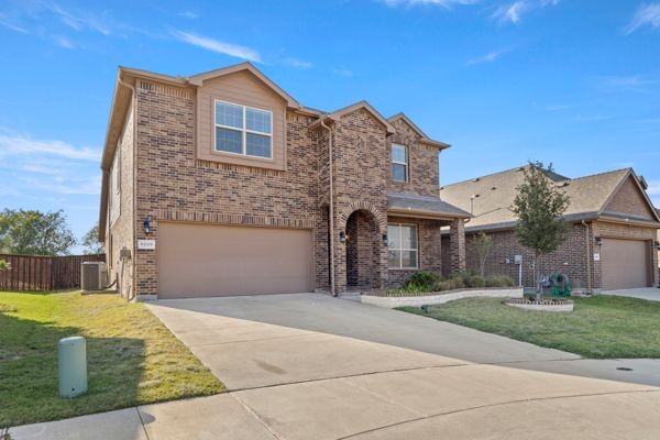 9205 Nickel Creek Dr - Photo 2 of 44