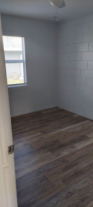 2070 Avocado Ave ##B - Photo 7 of 12