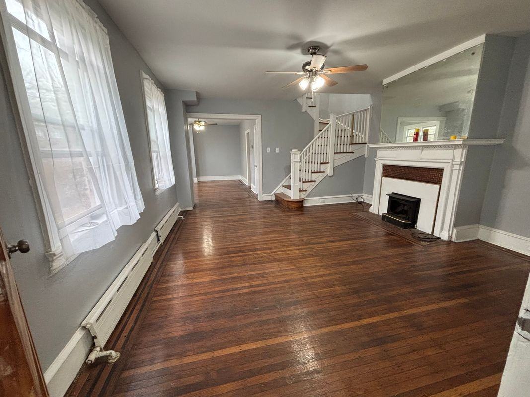 5835 Chew Ave - Photo 3 of 3