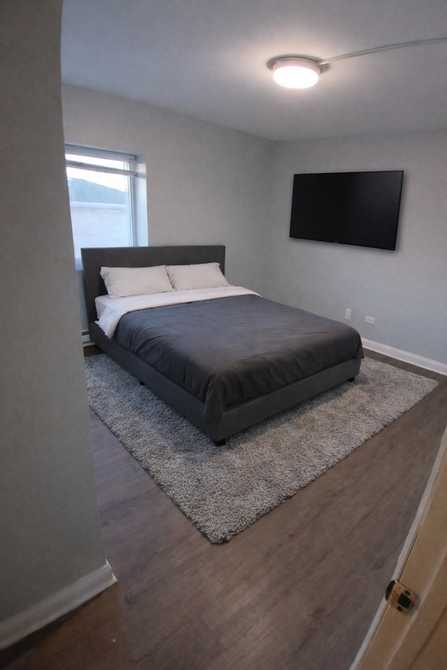 Summit Apartments - Photo 4 of 15