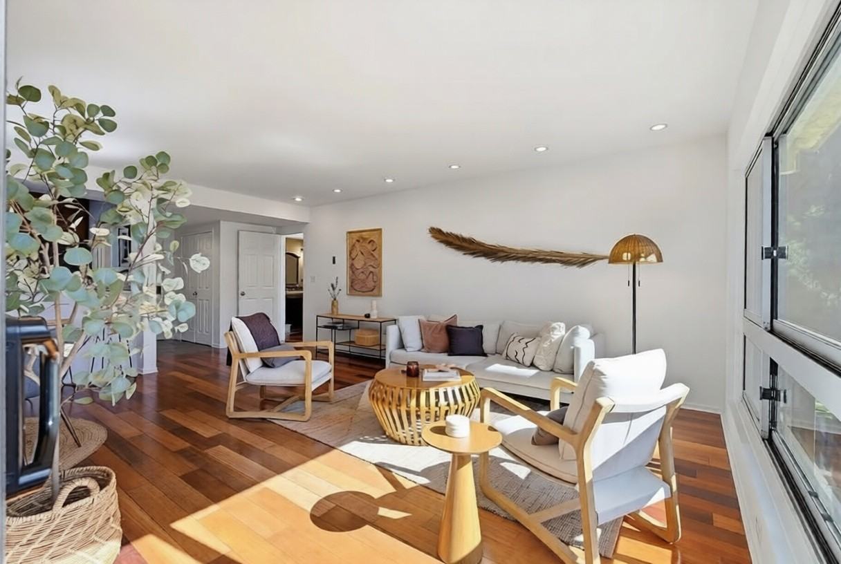 6275 Canterbury Dr - Photo 5 of 17