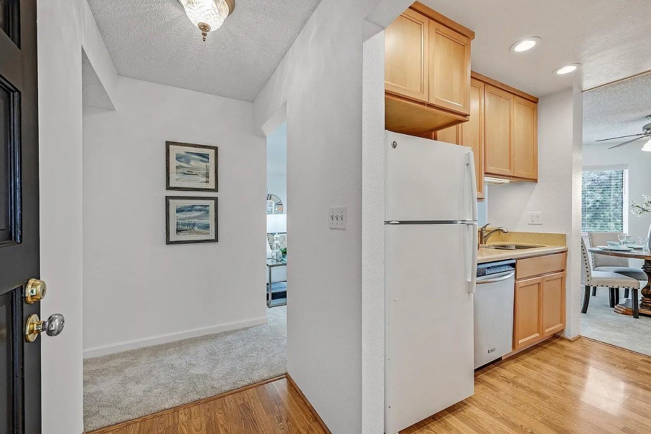 21109 Gary Dr - Photo 2 of 13