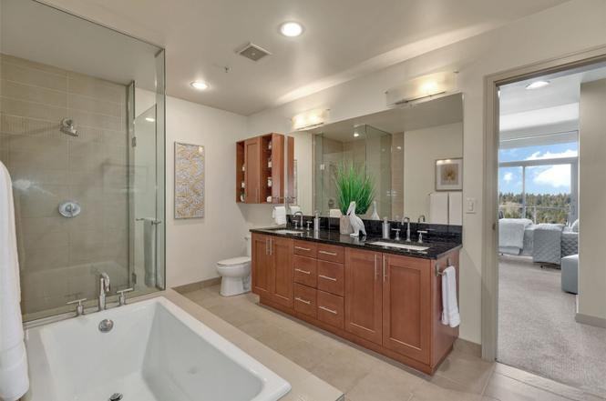 10650 Ne 9Th Pl - Photo 5 of 14