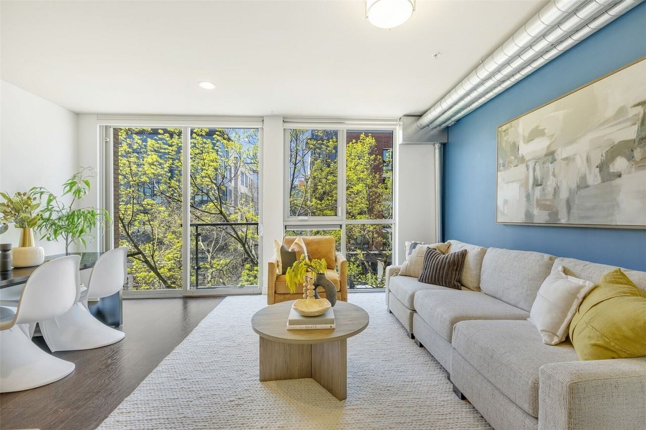 530 Broadway E - Photo 6 of 14