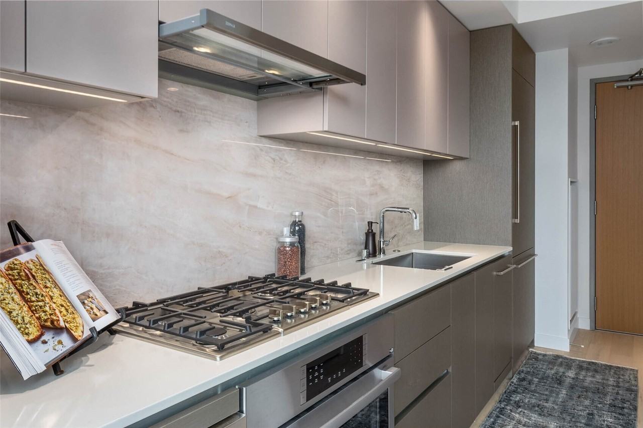 2510 6Th Ave - Photo 6 of 21