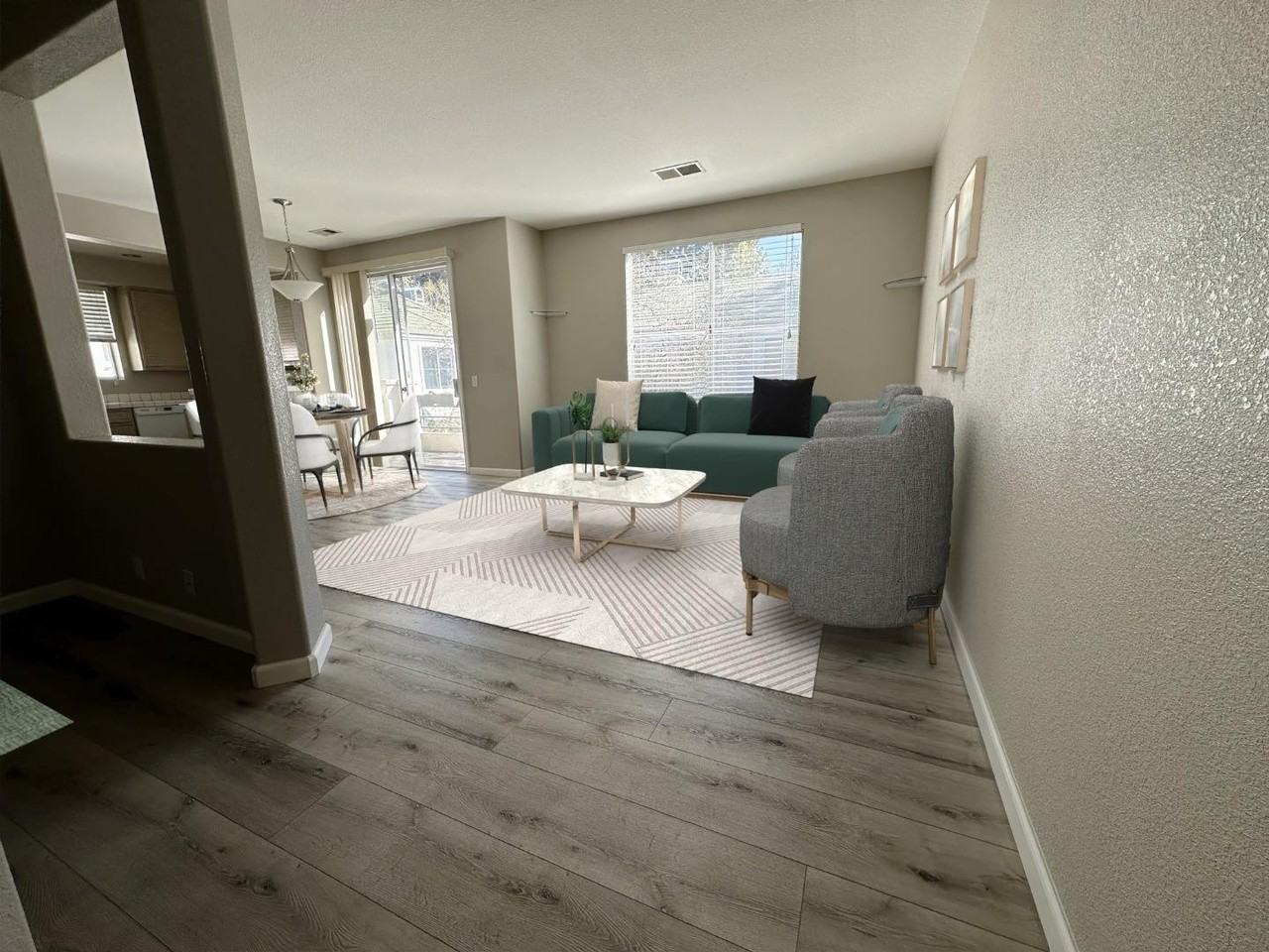 435 Milan Dr - Photo 2 of 16