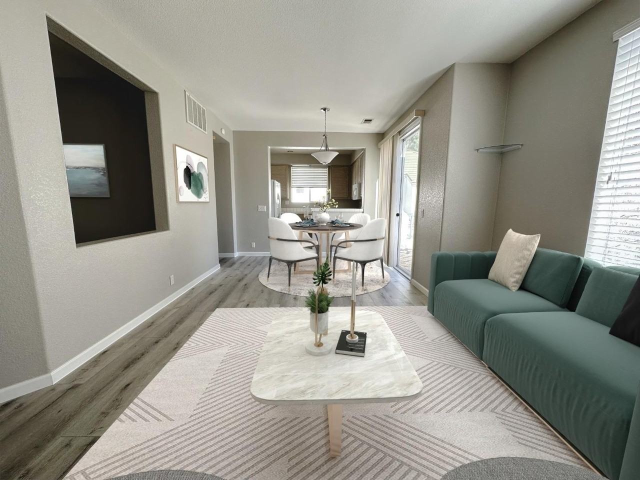 435 Milan Dr - Photo 4 of 16