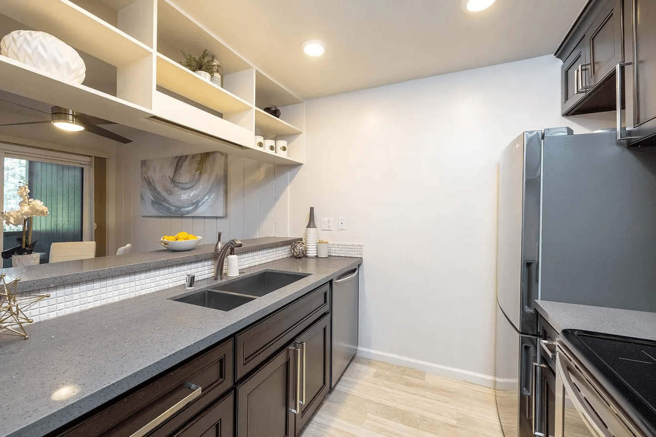 3335 La Mesa Dr - Photo 7 of 21