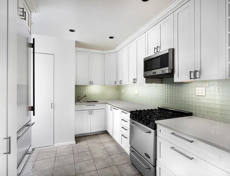 4 W 109th St #1F - Photo 2 of 7