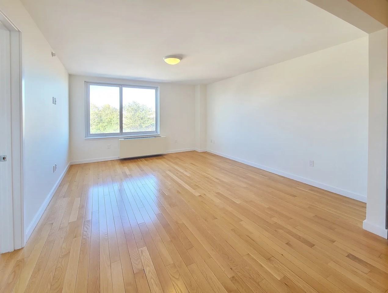 5205 Queens Blvd #9E - Photo 4 of 9