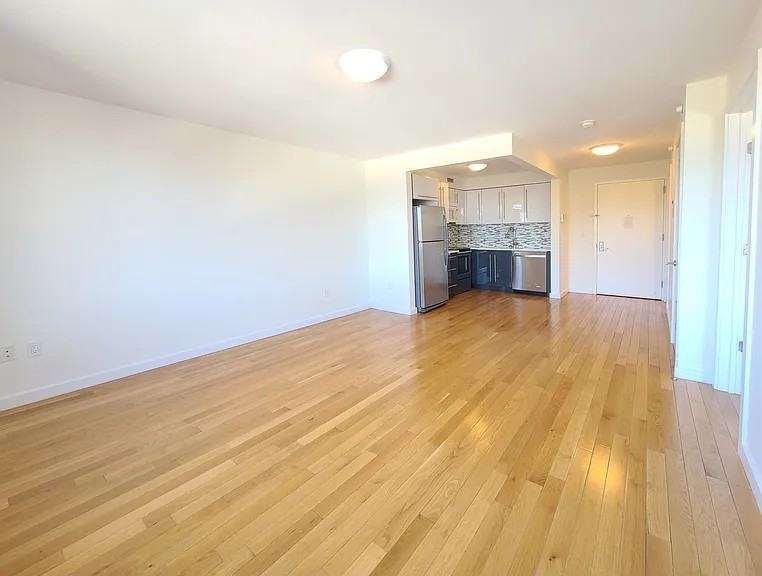 5205 Queens Blvd #9E - Photo 5 of 9